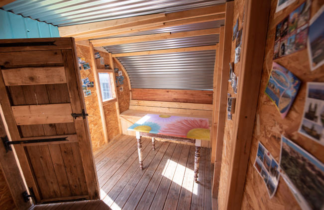 cabane-caravane-intérieur