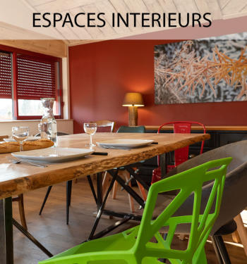 table 12 places situées dans la salle à manger du gite chez alice et marcel